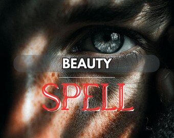 Könnte beinhalten: Nahaufnahme eines menschlichen Auges mit dem Wort "BEAUTY" über dem Wort "SPELL" in Rot. Das Auge hat eine auffällige blaue Farbe, und die Haut um das Auge hat Sommersprossen. Das Bild hat eine dunkle, dramatische Ästhetik.