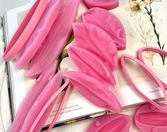 Siliconen nerven en uitstekers voor middelgrote oosterse leliebloemen. Gereedschap voor het werken met polymeerklei, fondant en suiker.