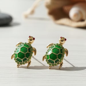 Dainty Sea Turtle Stud Earrings, Ocean Beach Jewelry, Cute Turtle Lover Gift Minimalist Summer Earrings Sea Life Jewelry, Beach Accessories