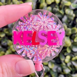 Personalisierte Namensschild Reel - Personalisierter Glitter Harz ID Clip, niedliches Namensschild Halter Geschenk für Krankenschwestern oder Lehrer