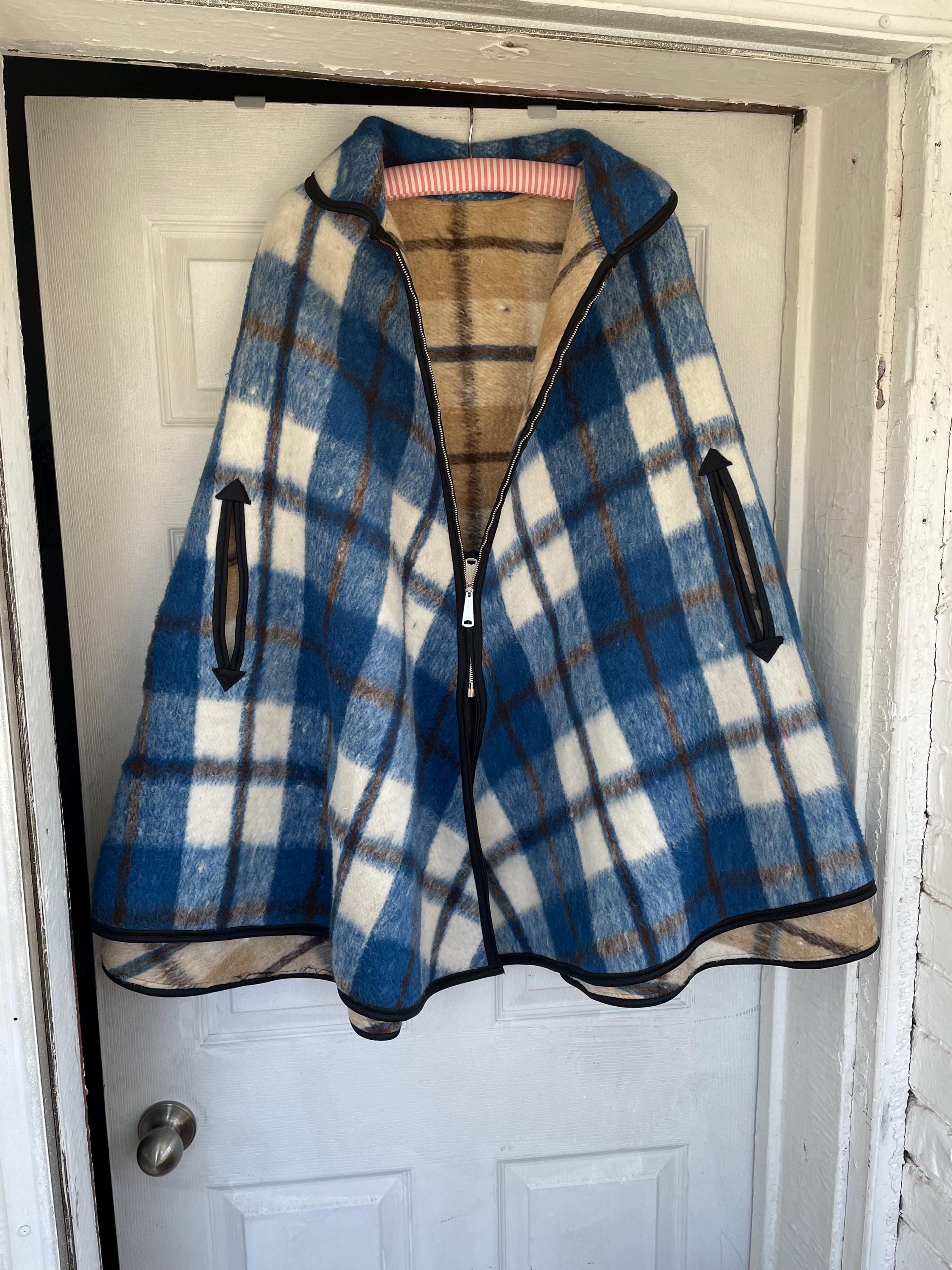 1970's REVERSIBLE CAPE Synthetic Fabric Size L-XXL - Etsy