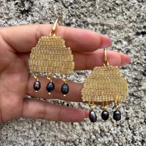 Handmade beaded earrings with real pearls