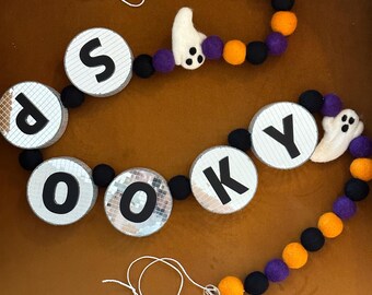 Disco Ball Ghost Halloween Banner: Spooky Friendship Bracelet Decor