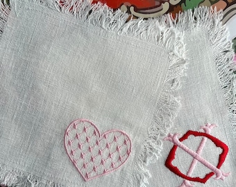 Linen Valentine  cocktail napkins with fringe / set of four done with hearts and XO embroidery / available in white Linen