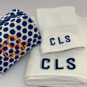 Monogrammed / personalized / embroidered towel set - monogrammed bath towel and hand towel / washcloth