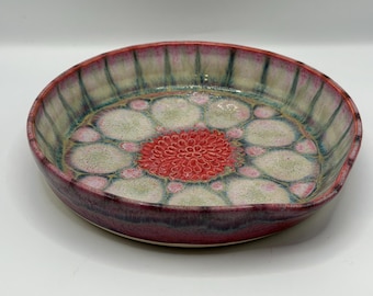 Kitchen Multitool: Garlic grater spoon rest