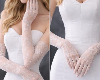 Chantilly Lace Bridal Gloves, Long Lace Wedding gloves, Bridal Lace sleeves, Custom Bridal Gloves