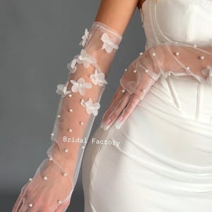 Sheer Bridal Gloves with Pearls, Fashion Wedding Gloves, Floral Tulle Gloves for Modern Bride