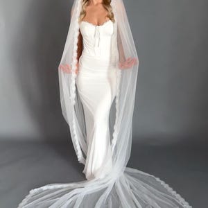 Chantilly Lace Cathedral Bridal Veil – One Tier Wedding Veil, Classic Lace Veil with Lace Trim, Single Layer Mantilla Veil image 7