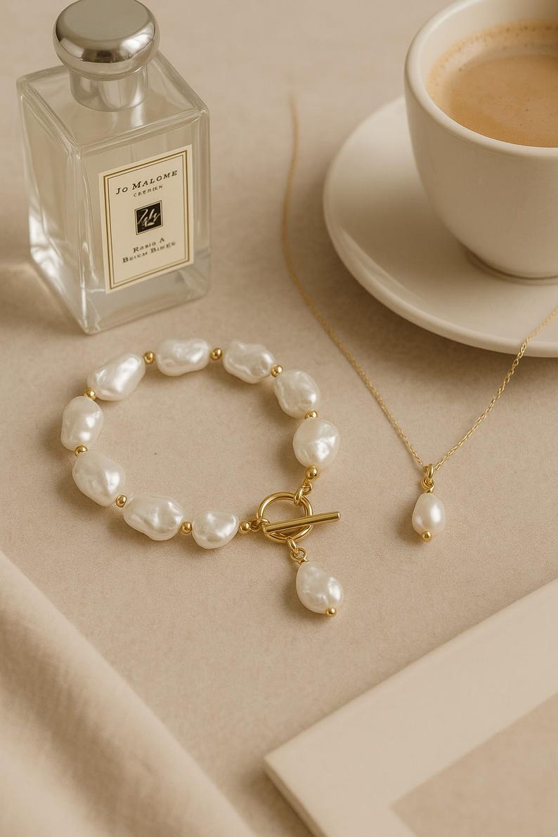 SANIBEL CHARM BRACELET PEARL main image 0