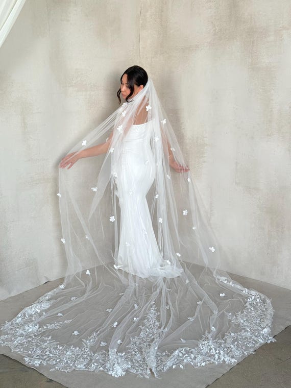 Ivory Lace Wedding Veil With Flowers - Long Cathedral Veil  display picture 1