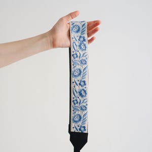 Bestickter Kameragurt | Floral Kameragurt | Verstellbarer Kameragurt für Spiegelreflexkameras | Boho Kamera Zubehör | Geschenk für Fotograf