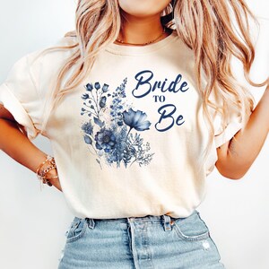 Bride to Be Blue Toile Shirt, Comfort Colors, Blue Chinoiserie Bridal Shirt, Bridal Party Gift, Bridal Coquette, Bridal Shower Gift