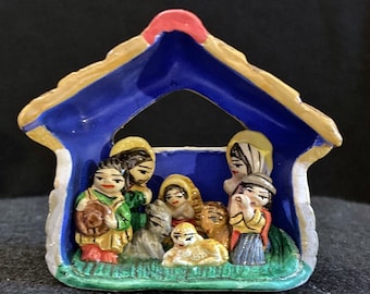 Vintage Peruvian Mini Creche, Folk Art, Clay, One Piece, Nativity, Christmas,Christian, 8 Figures, Stable, 1980s, 2 1/4" by 2 1/2", Ornament