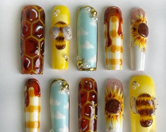 3D Honey Bee Press On Nails: Flower Nail Art