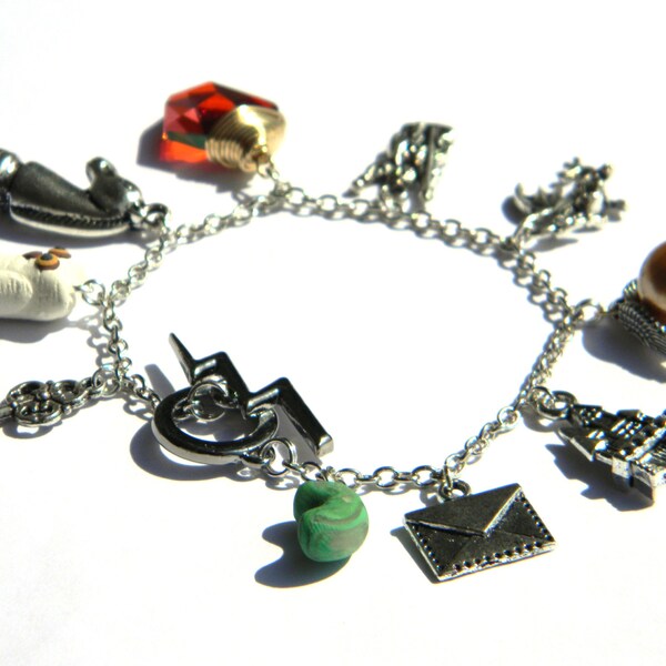 Harry Potter and the Sorcerers / Philosphers Stone Charm Bracelet - Bertie Botts, Hedwig, Snitch, Key, Chess - Gifts Under 30, 50