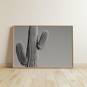 Saguaro Wandkunst, Schwarzweißfoto, südwestliches Dekor, Boho Ästhetik, Wüstendekor, digitaler Download, Negativraum, Kaktus Poster