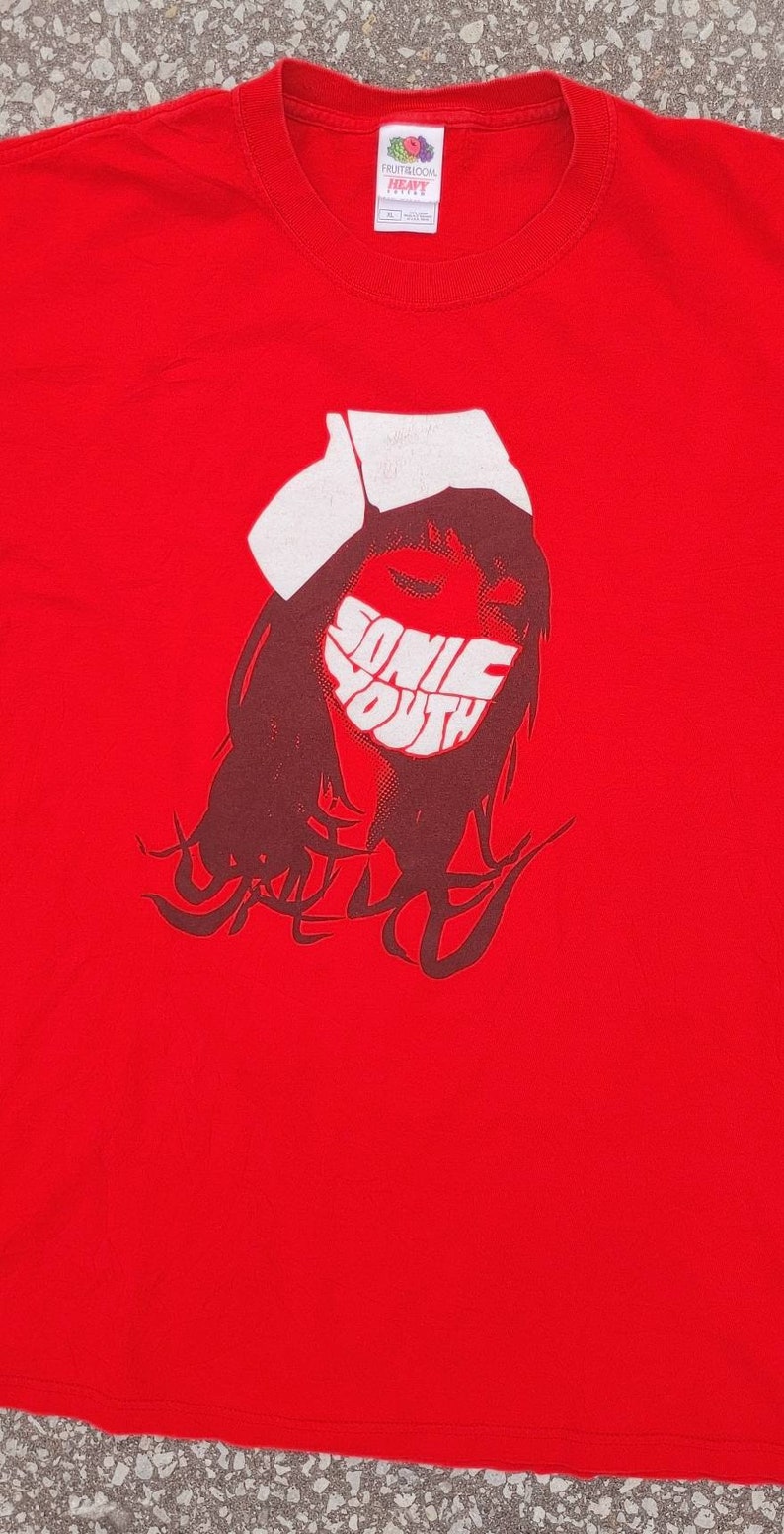 T-shirt Sonic Youth 'Nurse' - Rouge - 100% Coton - Merchandise Officiel - Taille Unique