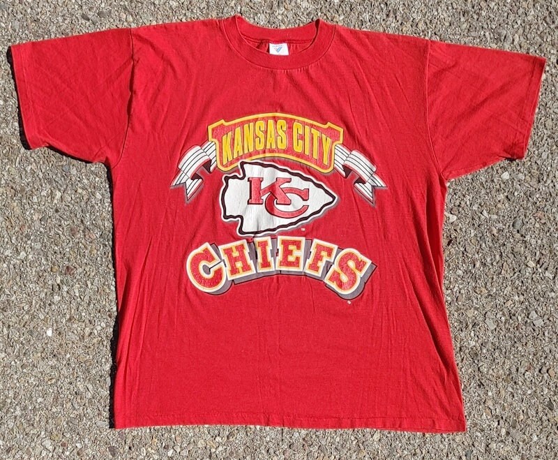 Vtg 1990s NFL Kansas City Chiefs Artex Single Stitch Made in USA T-Shirt Size (L)