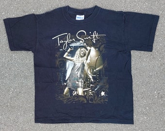 Vtg 2000s Taylor Swift Kids Youth Tour Gildan Ultra T-Shirt Size Small