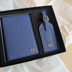Gepersonaliseerde lederen paspoorthouder cadeauset, aangepast reiscadeau voor papa, monogram marineblauwe leren paspoorthoes, Vaderdag, huwelijksreiscadeau