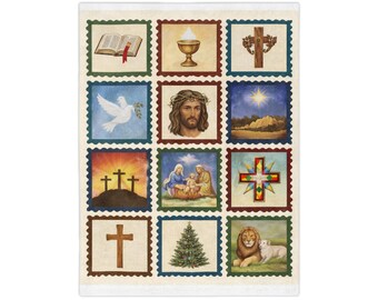 Op de afbeelding: Een decoratief item met een raster van vierkanten die op postzegels lijken. Elk vierkant bevat een verschillende aquarelillustratie, waaronder een bijbel, kelk, kruis, duif, Jezus en een kerststal. Het kleurenpalet is zacht en gedempt.