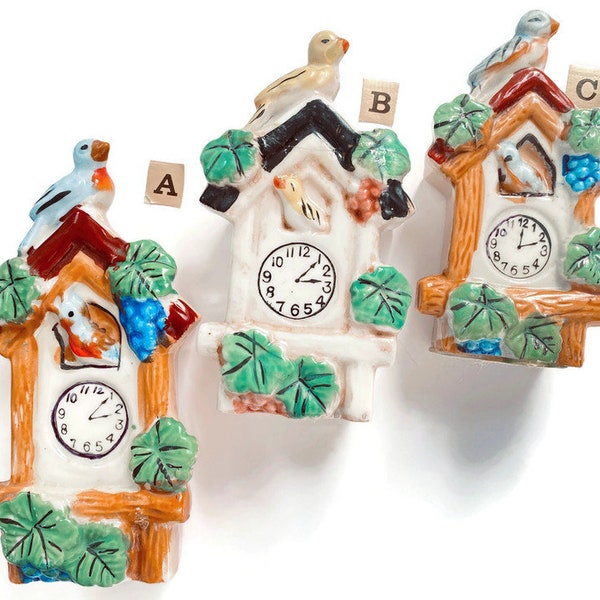 Porcelain Wall Pocket Birdhouse Clock, Made in Japan 1940s