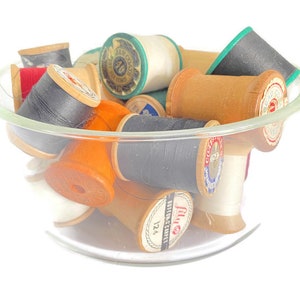 Lot of 25 Assorted Wood Spools, Some with Thread- 1940 to 1960s, Large and Small Spools Arts Crafts Bulk Lot