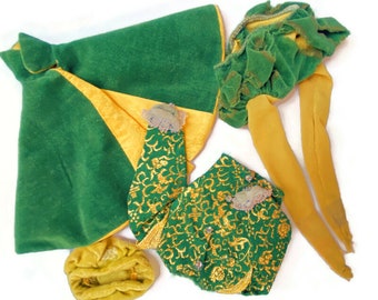 0772 Ken The Prince  1964-1965  Kens green and yellow velvet costume