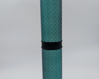 Dragon scale playmat holder for MTG