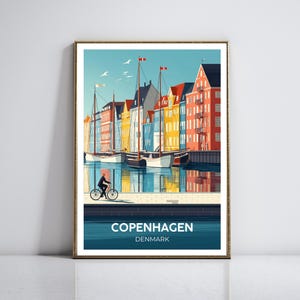 Póster de viaje de Copenhague Nyhavn / Impresión minimalista de arte mural / Escena costera colorida con canal, veleros y banderas danesas