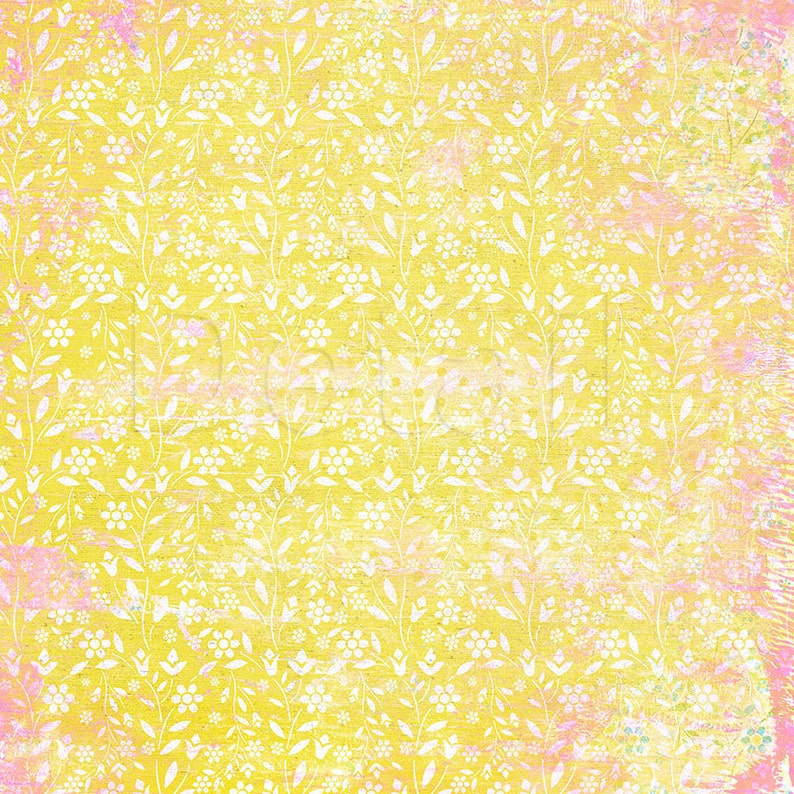 Op de afbeelding: Een gele achtergrond met een wit bloemenpatroon. De achtergrond heeft een vervaagd roze en blauw aquareleffect.