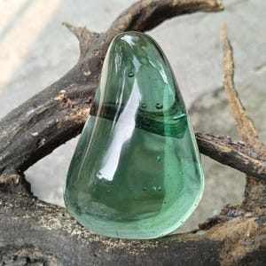 Polerad Andarakristall: Rå ädelsten för emotionell helande (193 gr, 77x52x37mm)