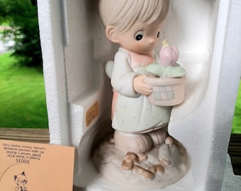 Precious Moments Samuel J Butcher Enesco  Vintage 1987  Figurine "May"  with orig box Packing and tags