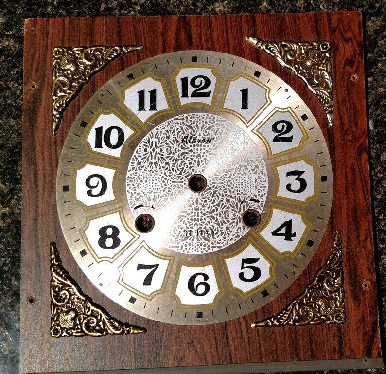 Alaron 31 Day Clock