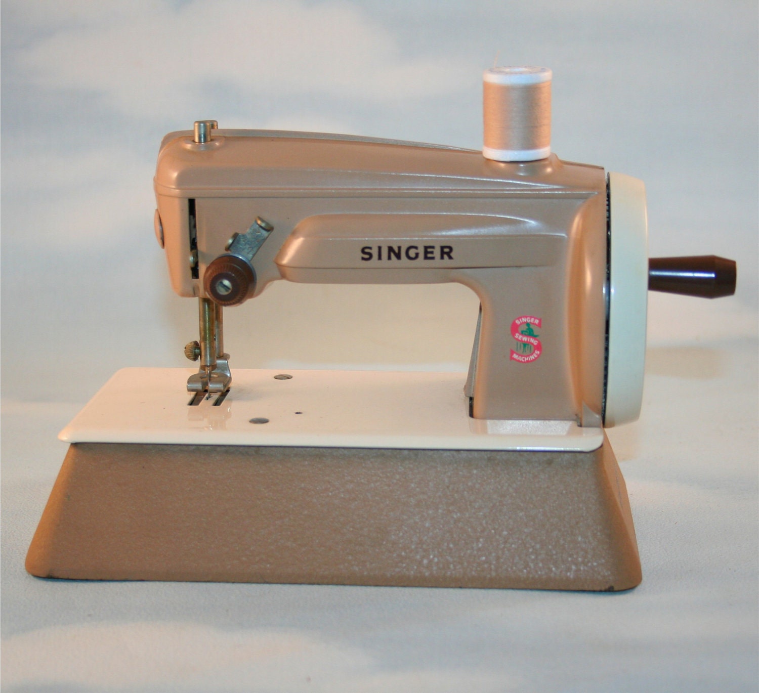 Vintage Singer Sewing machine with Case Childs Toy Works | Etsy