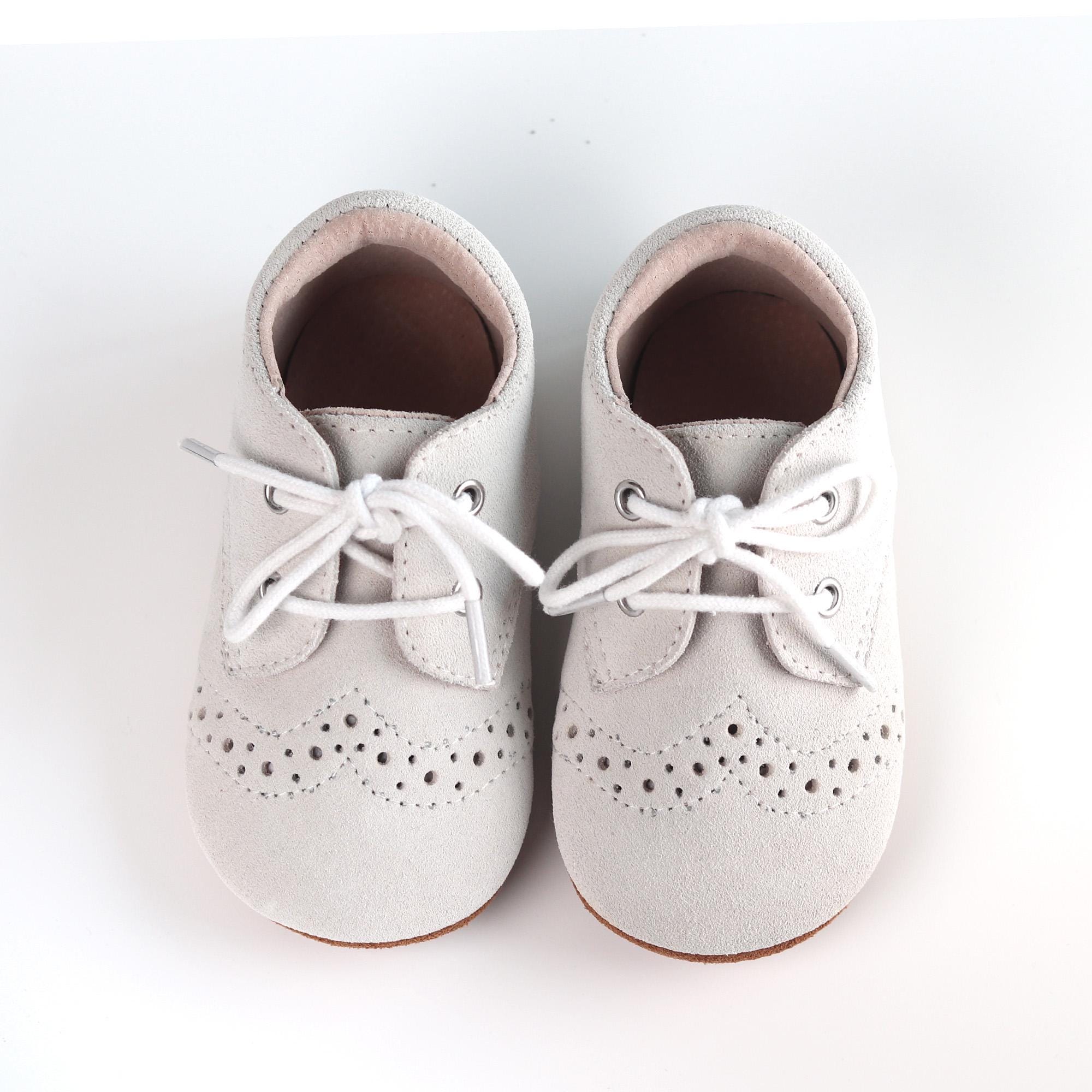 Botas de cuero con cordones beige claro para bebés niños pequeños, zapatos de bautizo beige, zapatos de boda para bebés niños, zapatos marfil, zapatos de bautizo para niños