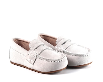 Mocasines para bebé niño beige claro Zapatos de ante, zapatos marfil, zapatos de bautizo para niño, zapatos de bautizo para niño, zapatos para el primer cumpleaños de niño, mocasines para niño