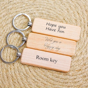 Personalized Wooden Keychain – Custom Engraved Name Key Ring, Unique Gift for Him, Her, Dad or Mom on Birthday or Anniversary