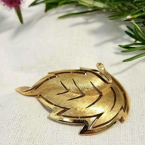 Vintage Trifari Gold-Tone Feather Brooch