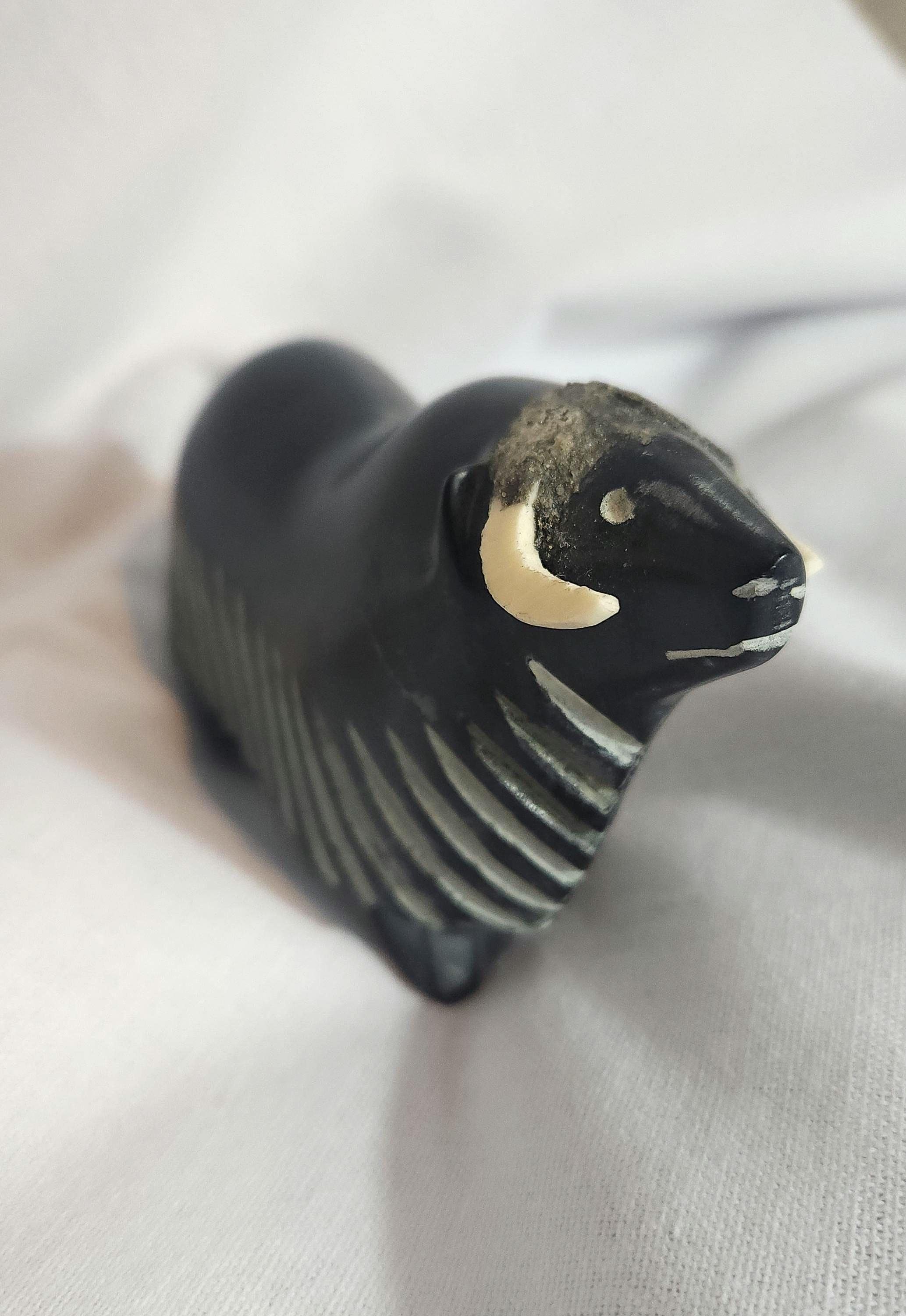 Oxgift Vintage Inuit Serpentine Musk Ox Carving by EEGEESIAK SHOO - One Broken ...