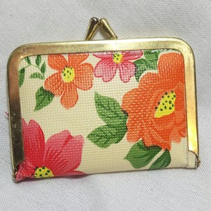 Floral Vintage Travel Sewing Kit