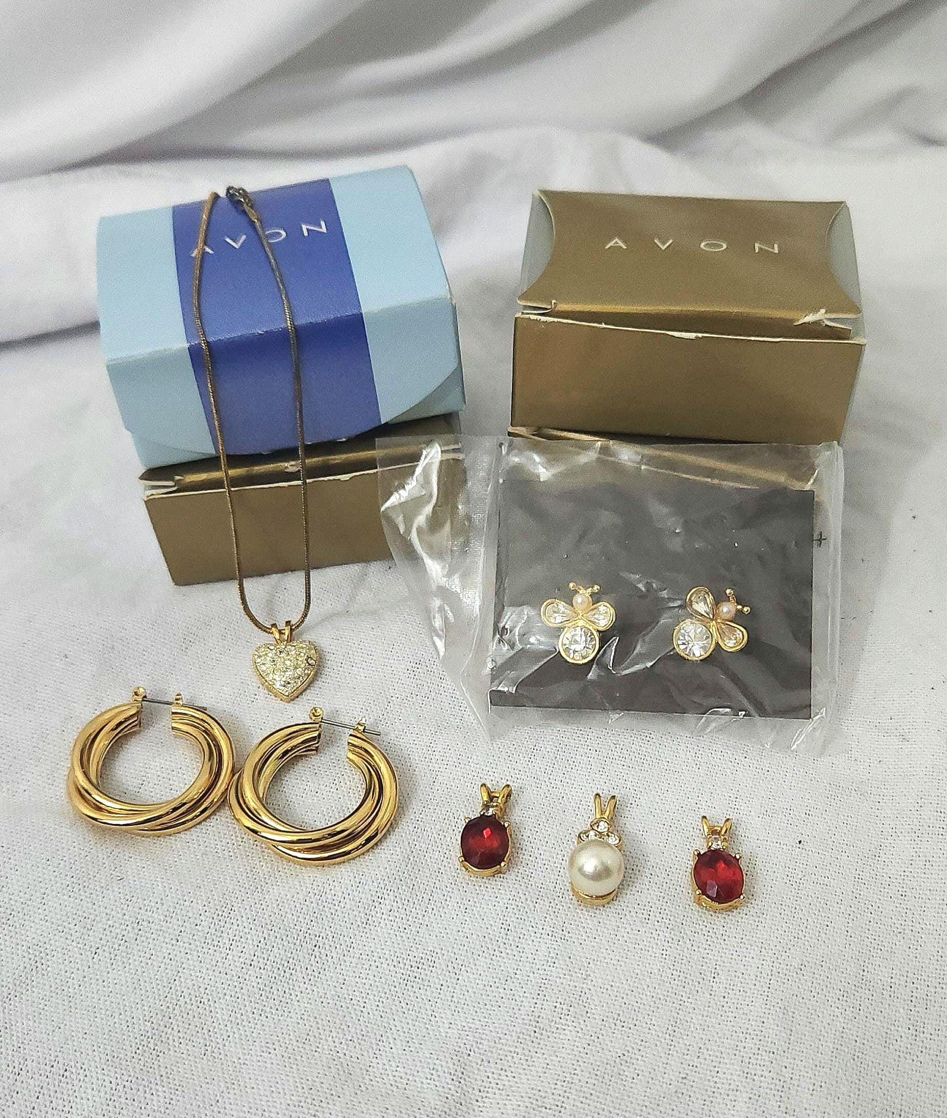 Boucles D'oreilles Cœur AVON - Métal Brillant, Jamais Portées !