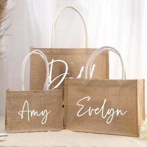 Personalisierte Jute-Taschen, Brautjungfer Jute-Taschen, Strandtaschengeschenke, benutzerdefinierte Name Jute-Tasche, schöne kundengebundene Geschenke für jeden Anlass
