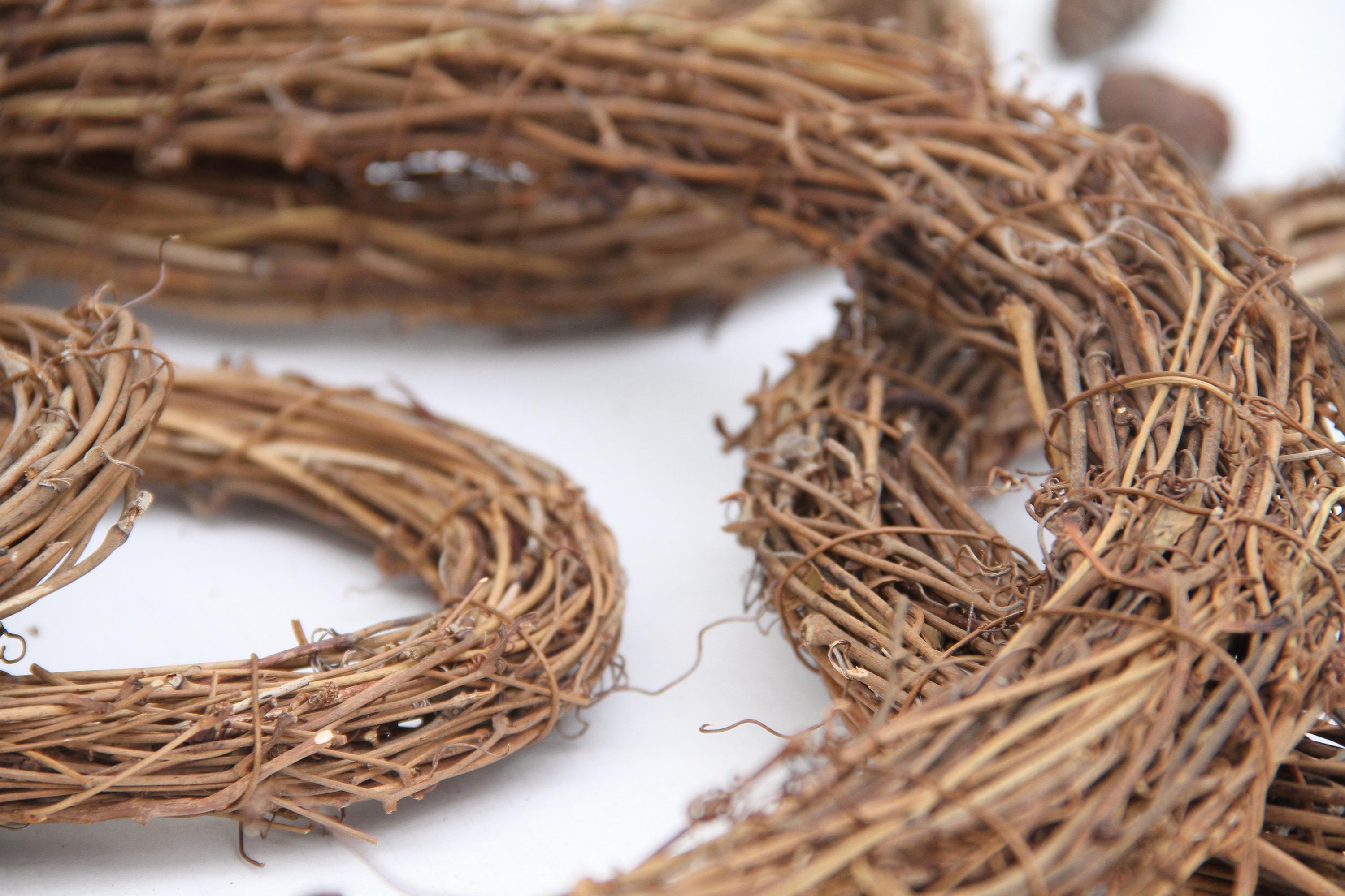 6-15cm Natural Grapevine Wreath for Floral Arrangements, Home Decor ...