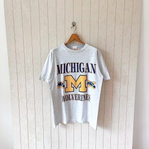 Vintage 90s Michigan t-shirt/ vintage Wolverines NCAA t-shirt/ vintage Collegiate made in USA t-shirt/ size L