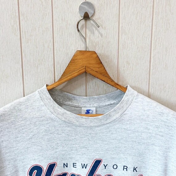 Vintage 90s New York Yankees T-shirt: Starter MLB Gray Tee, Size L