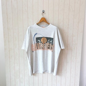 Vintage Cleveland Cavaliers T-Shirt / vintage 90s Cavs NBA T-shirt / vintage Hanes T-shirt / Größe XL