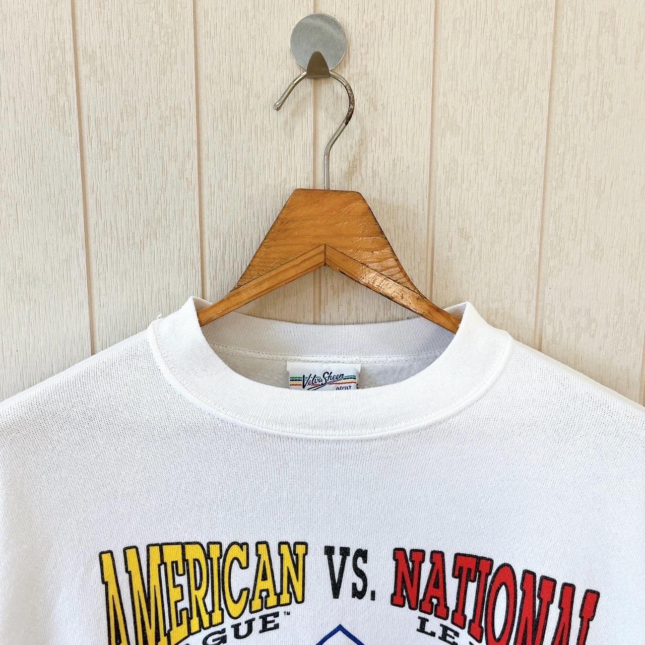 Vintage 1990s Oakland Athletics Vs Cincinnati Reds Sweatshirt