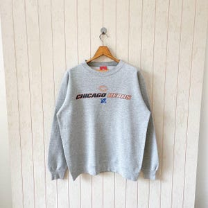 Vintage 00s Chicago Bears sweatshirt/ vintage NFL gray sweatshirt/ vintage size M